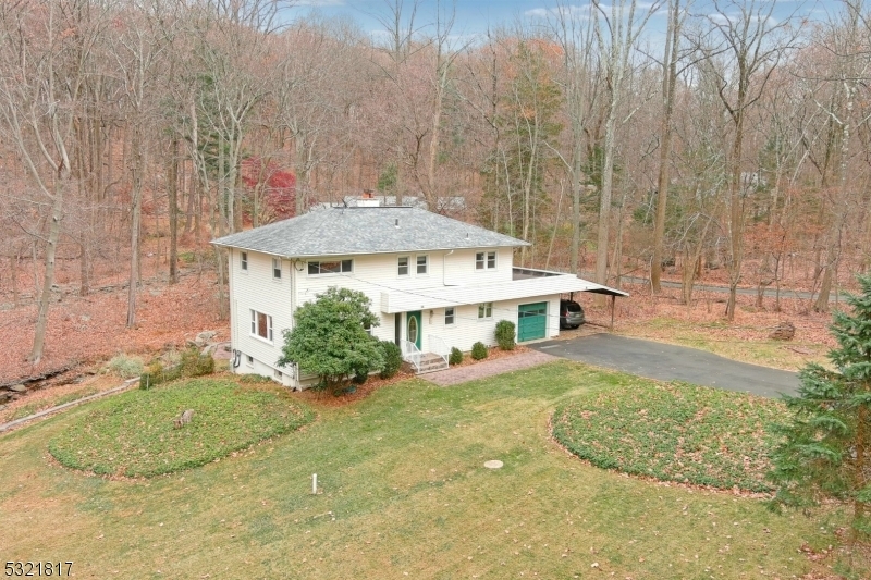 Property Photo:  46 Oak Ln  NJ 07869 