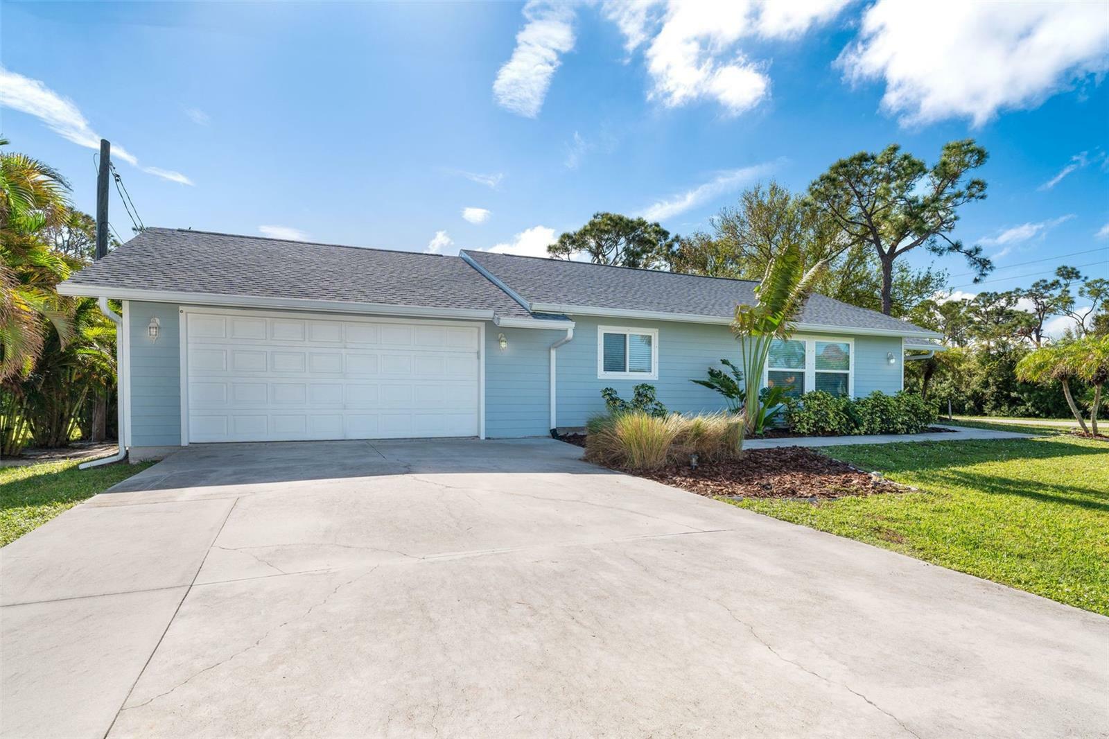 Property Photo:  5214 Norlander Drive  FL 33981 