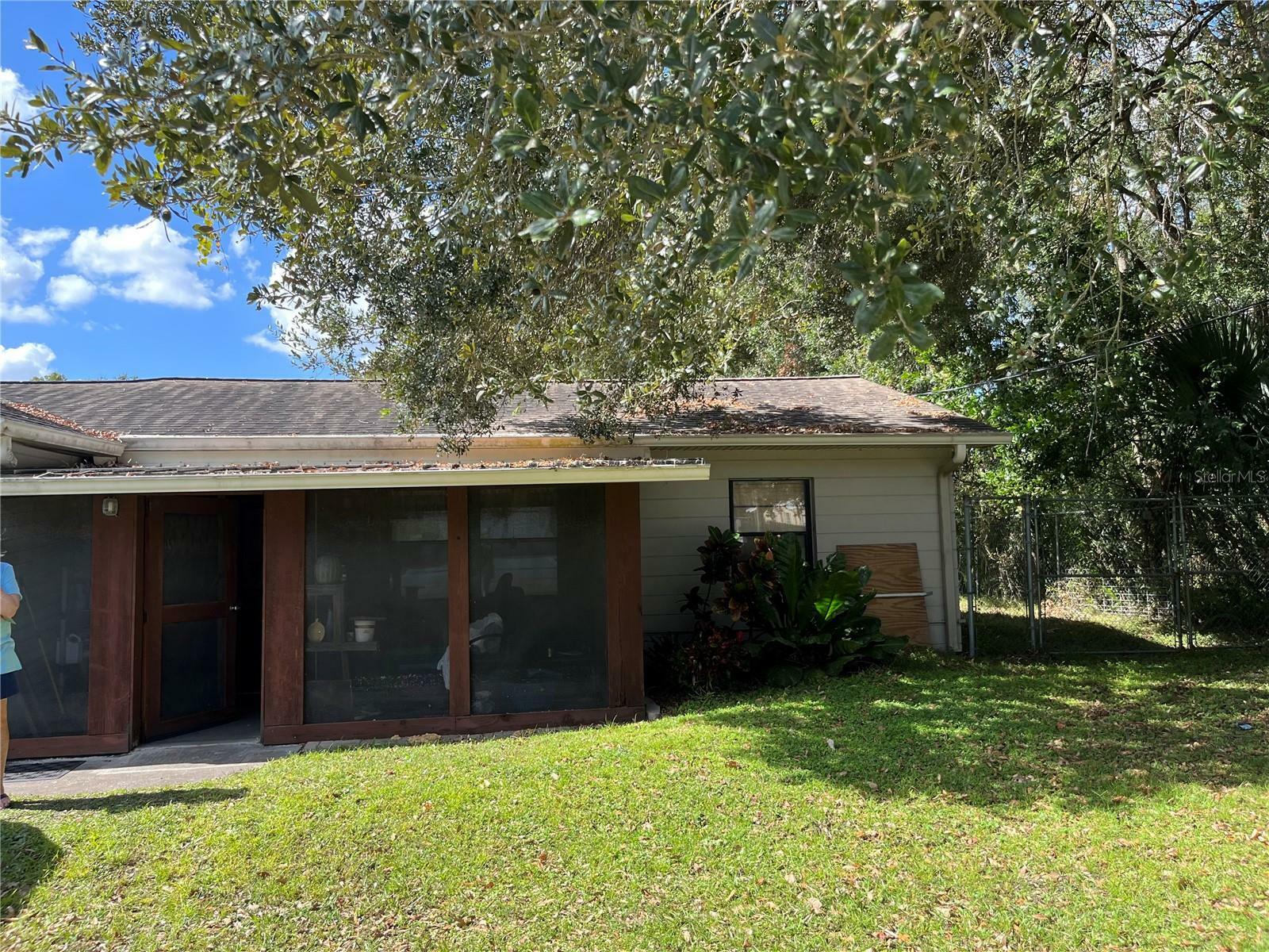 Property Photo:  8432 N Jones Avenue  FL 33604 