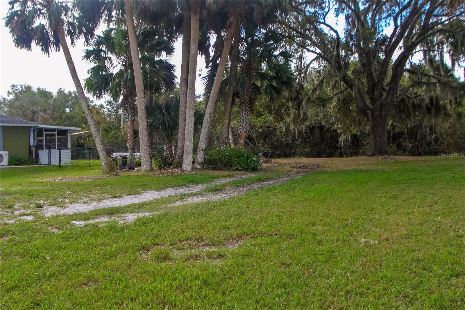 Property Photo:  0 Palm Avenue  FL 34748 