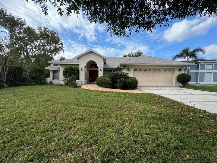Property Photo: 4033 Kiawa Drive FL 32837