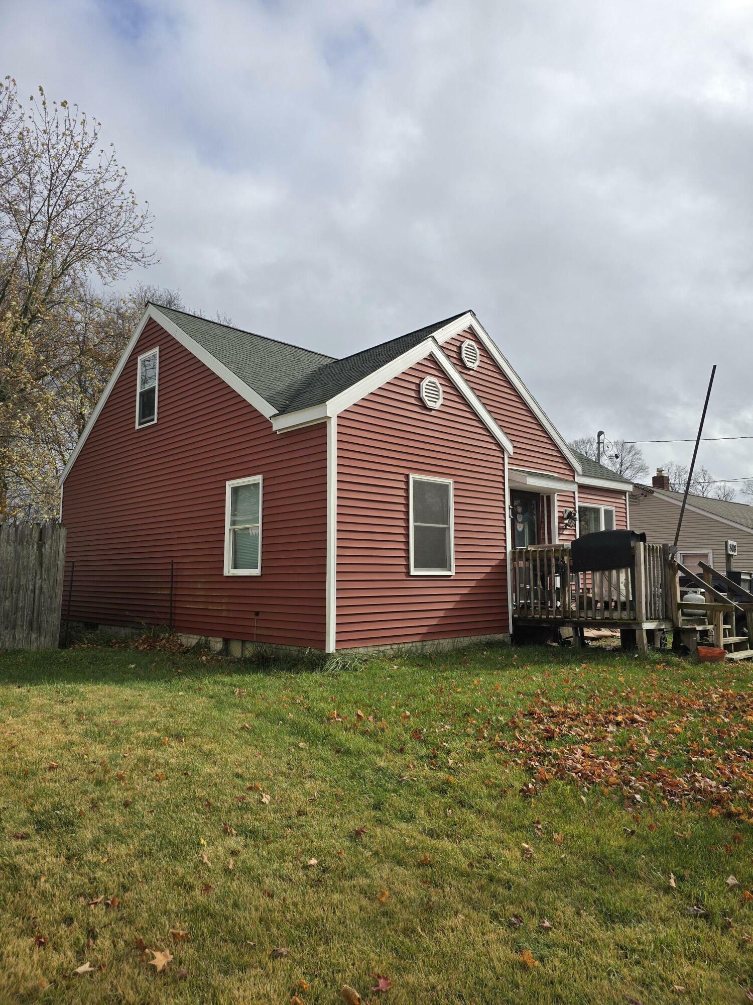 Property Photo:  808 Maple Street  MI 49224 