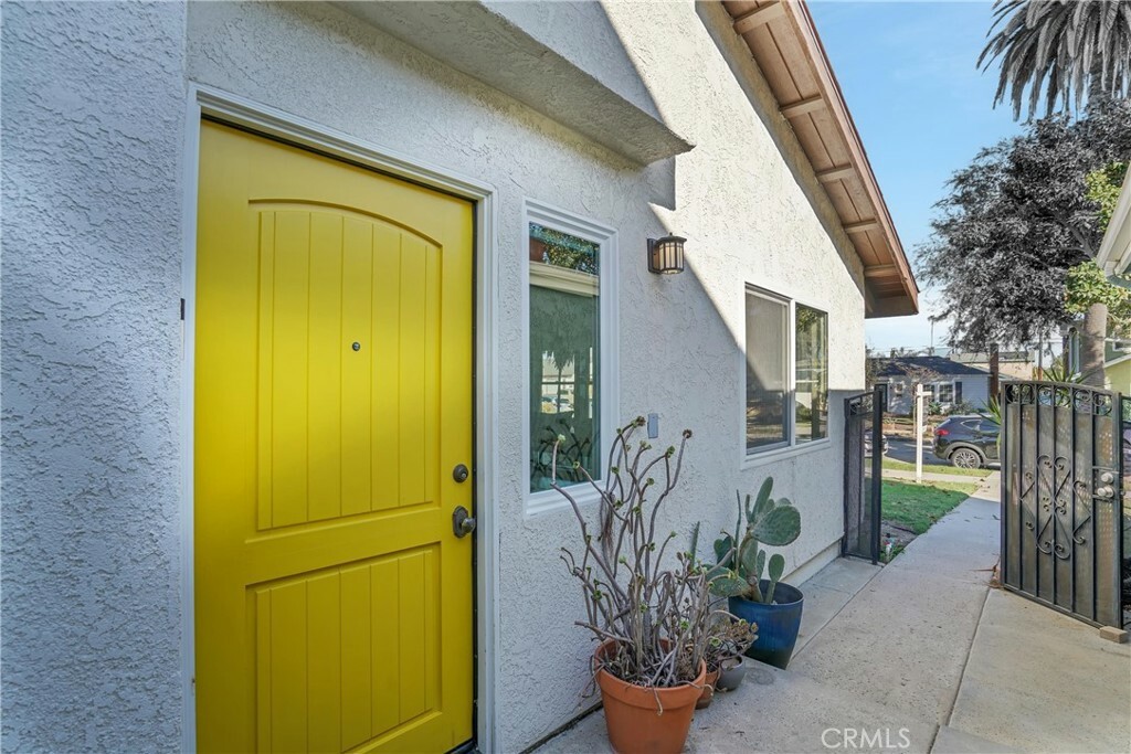 Property Photo:  3451 Cerritos Avenue  CA 90807 