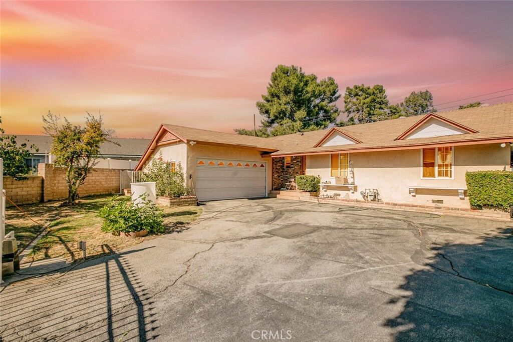 Property Photo:  14939 Napa Street  CA 91402 