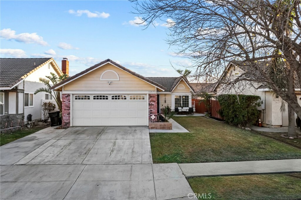 Property Photo: 11571 Pinnacle Peak Court CA 91737
