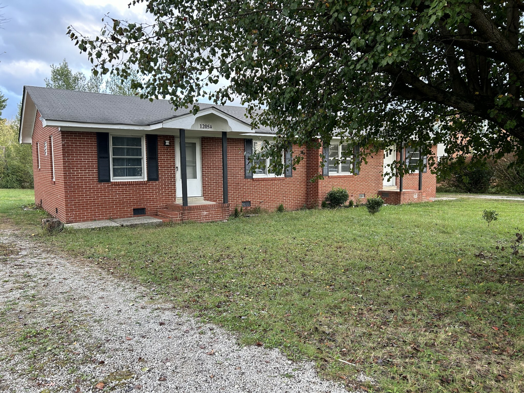 Property Photo:  1205 Kefauver St  TN 37355 