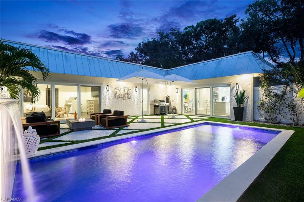 Property Photo: 4834 West Blvd FL 34103
