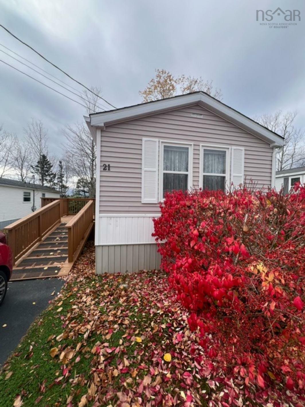 Photo de la propriété:  21 Moore Drive  NS B4E 2Y5 