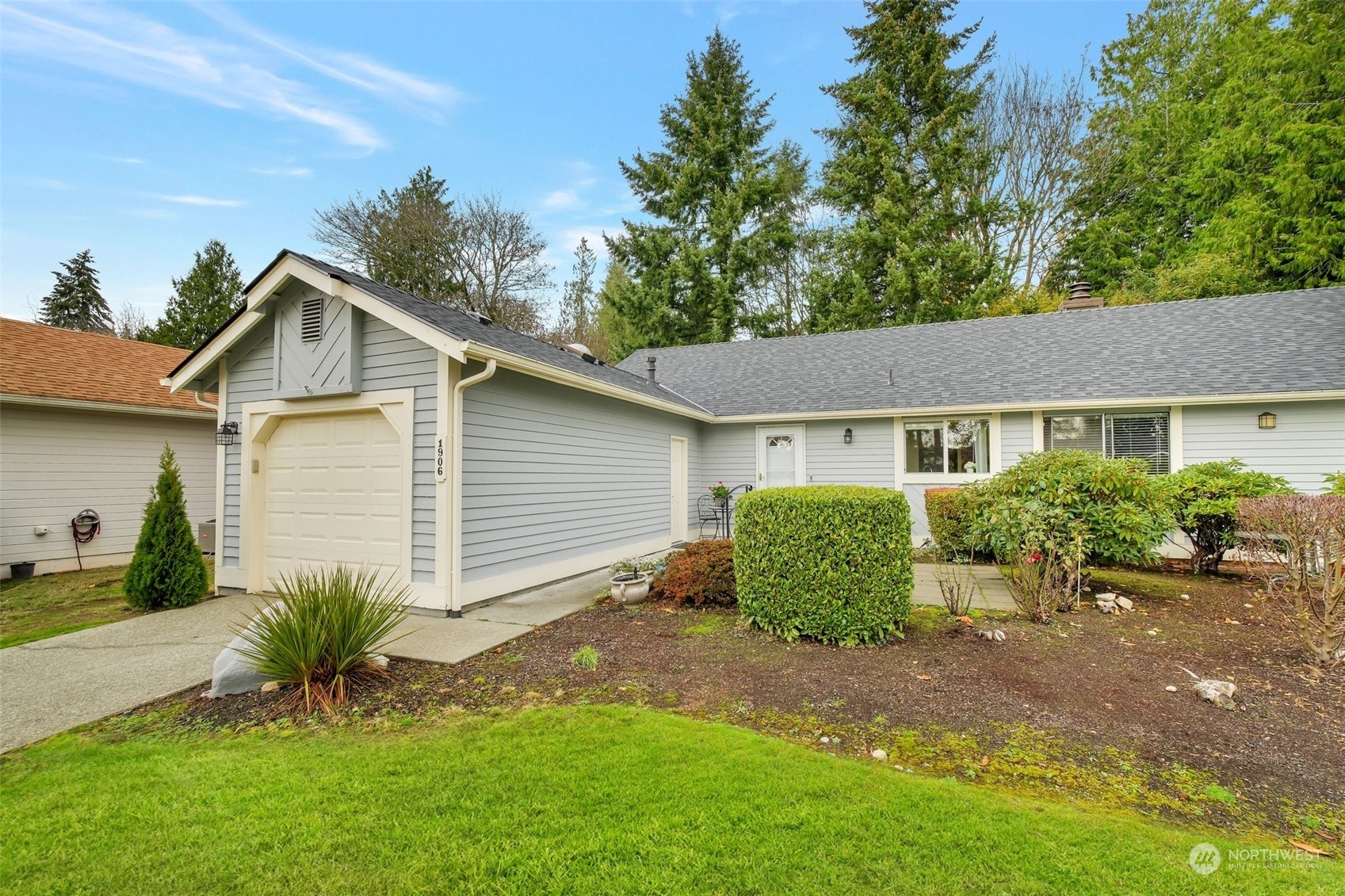 Property Photo:  1906 SW 307th Street  WA 98023 