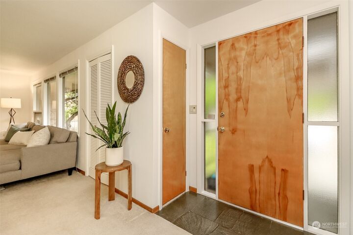 Property Photo:  14635  20th Avenue SW  WA 98166 