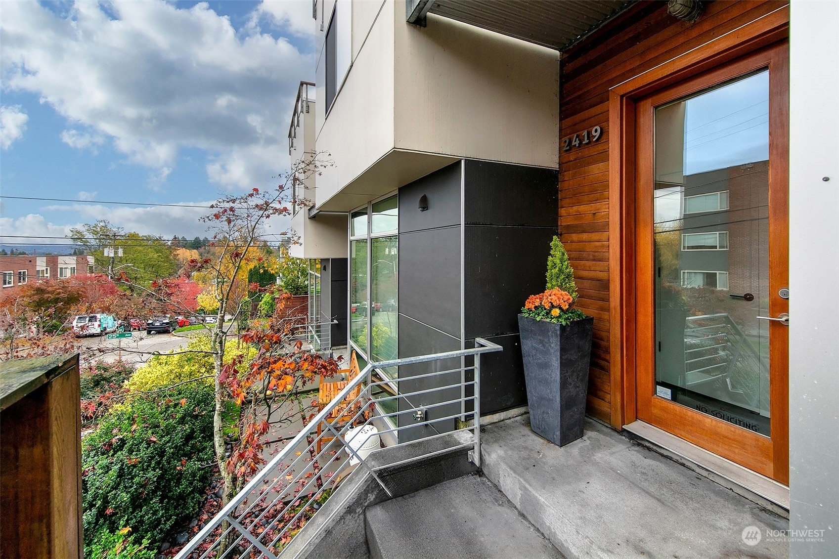 Property Photo:  2419 E Denny Way  WA 98122 