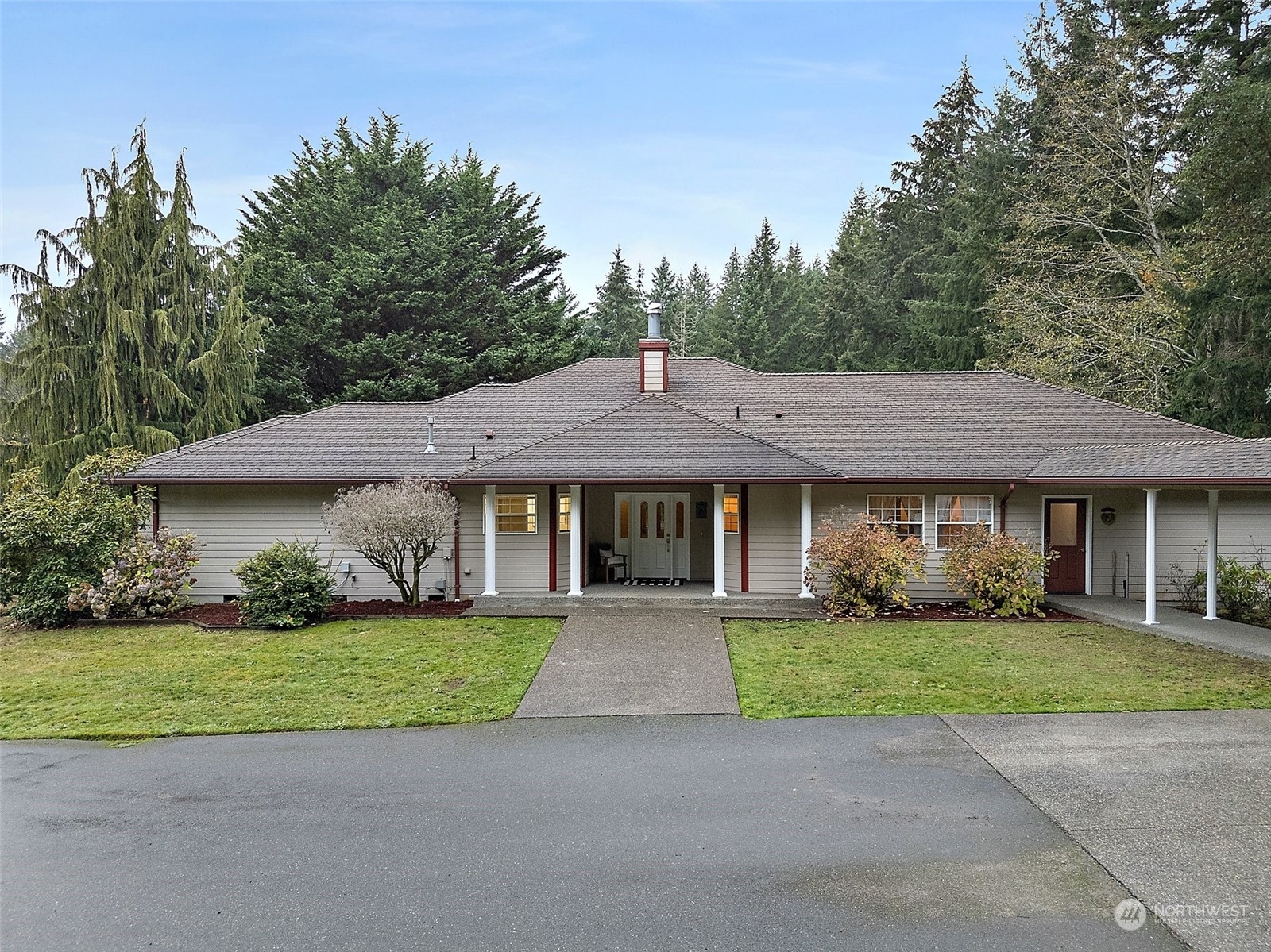 11040  Courtney Lane NE  Poulsbo WA 98370 photo
