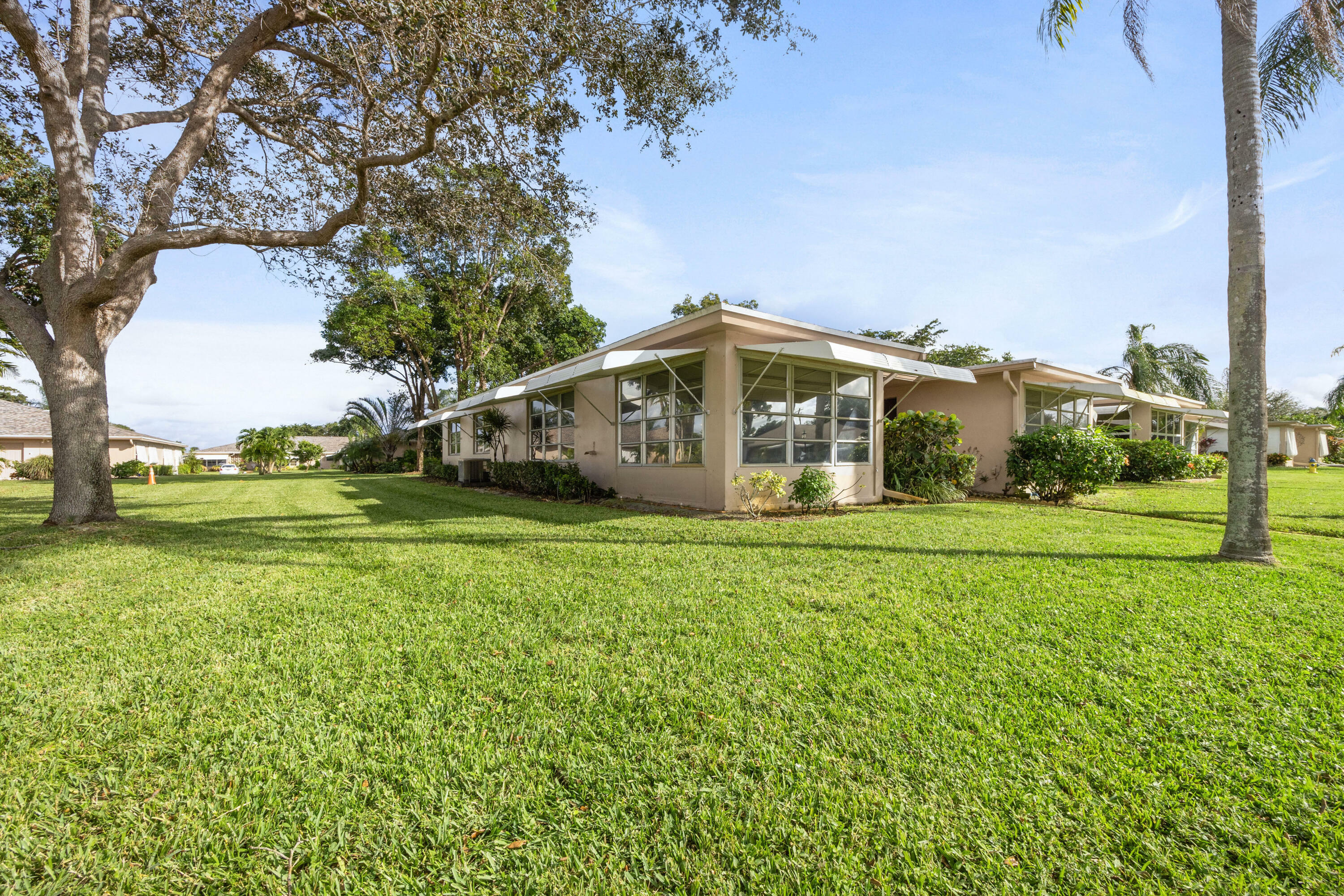 Property Photo:  1367 High Point Way SW A  FL 33445 