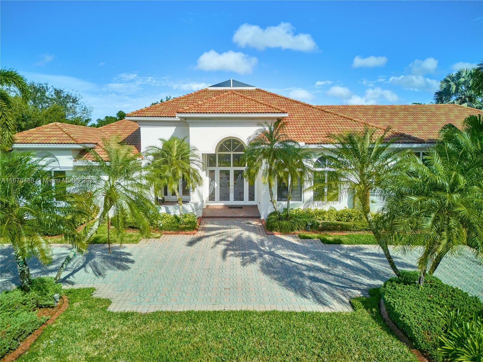 Property Photo: 2939 Paddock Ln FL 33331