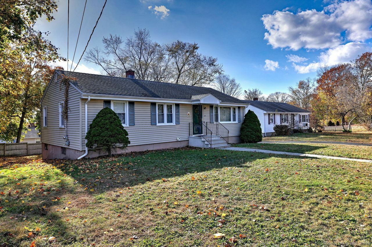 Property Photo:  25 Harrison Drive  CT 06514 