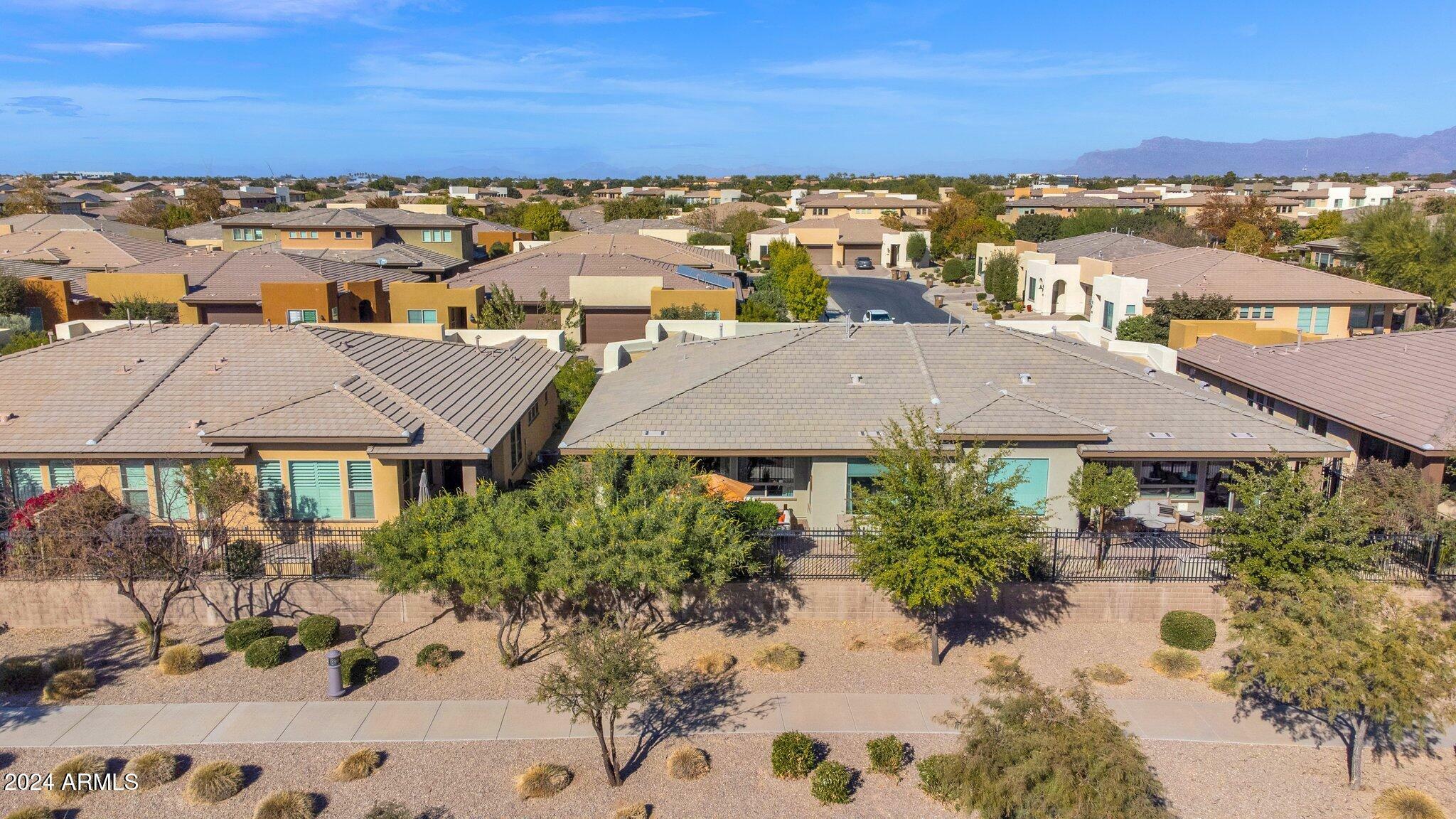 Property Photo:  741 E Cobble Stone Drive  AZ 85140 