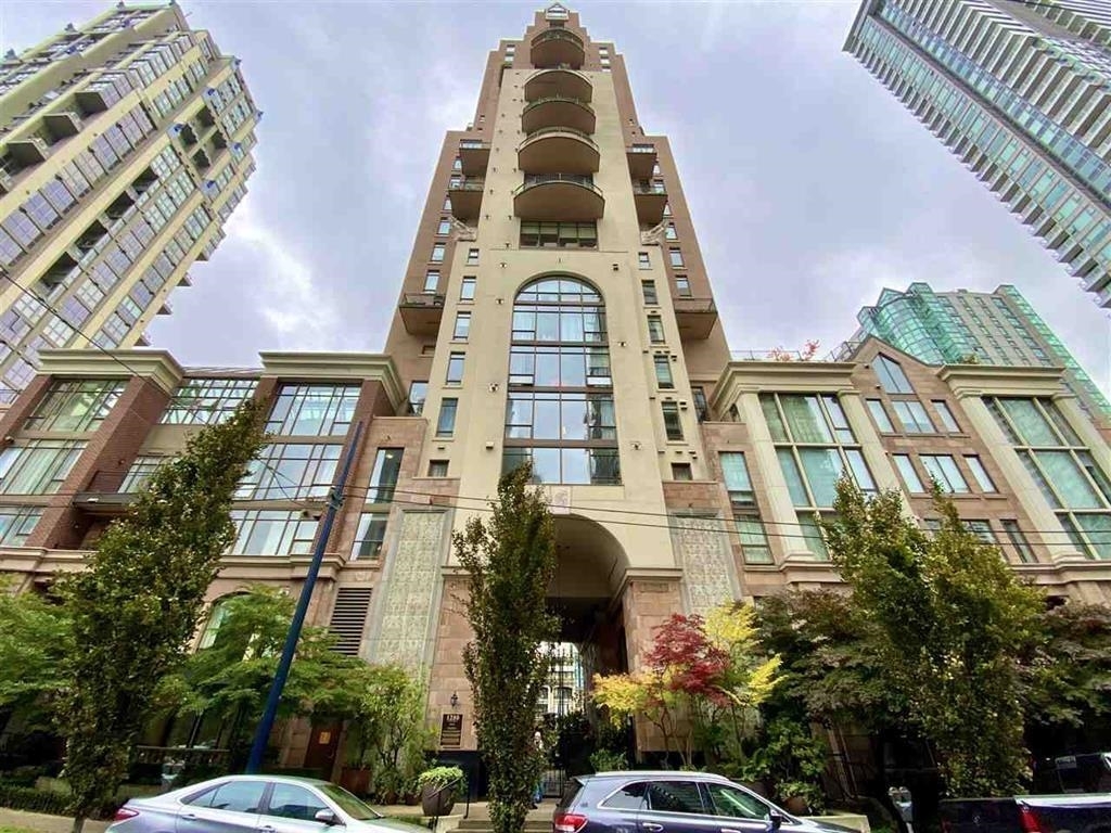 Property Photo: 1280 Richards Street 1901 BC V6B 1S2