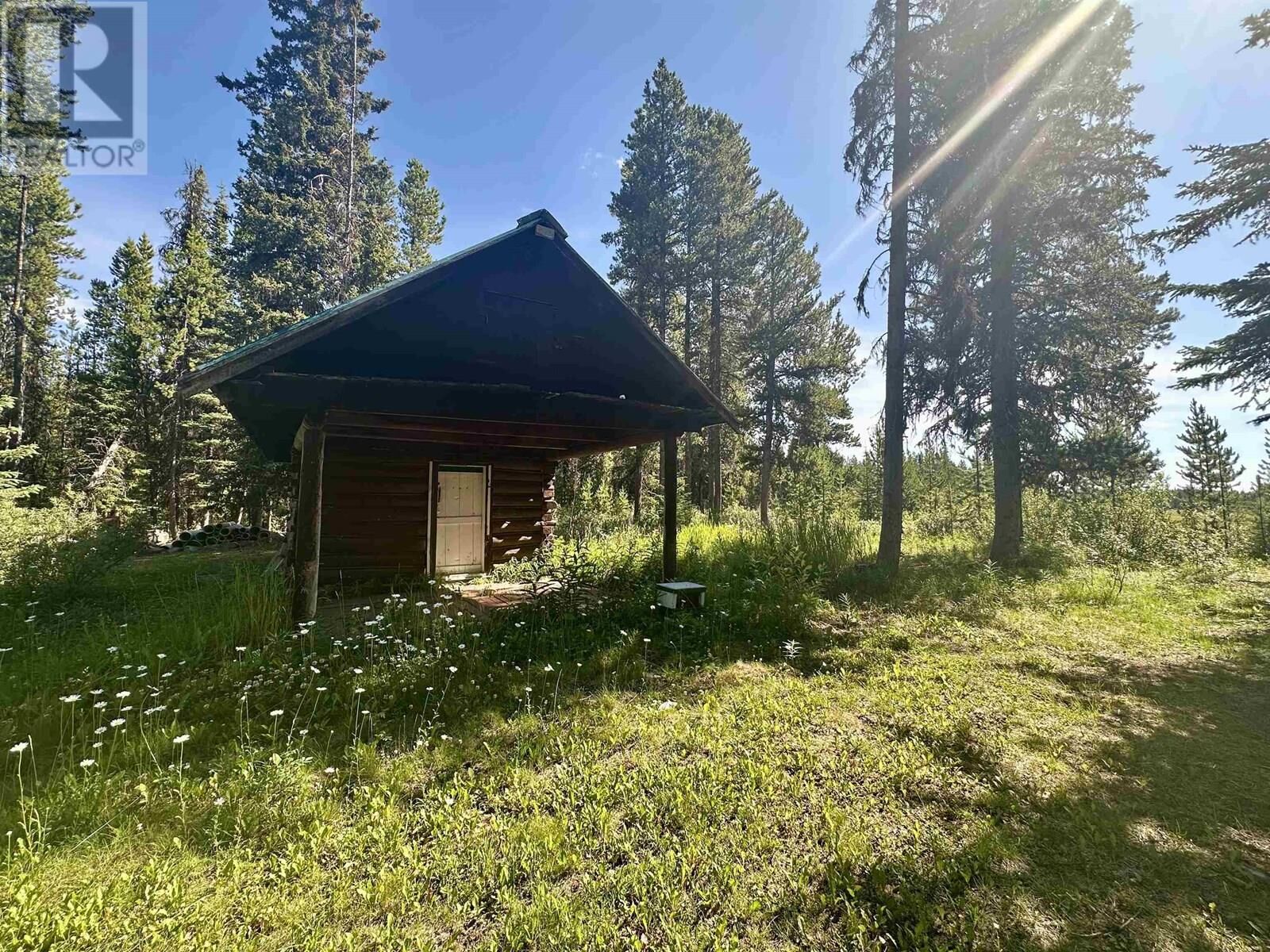 Property Photo:  1754 Mackenzie 20 Highway Dl  BC V0L 1C0 