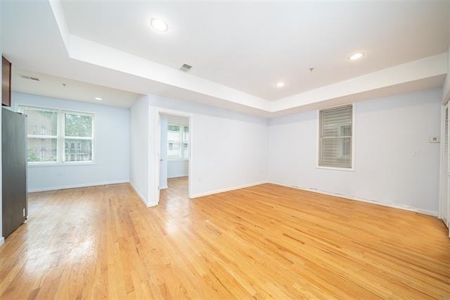 Property Photo:  38 Court House Pl 3  NJ 07305 