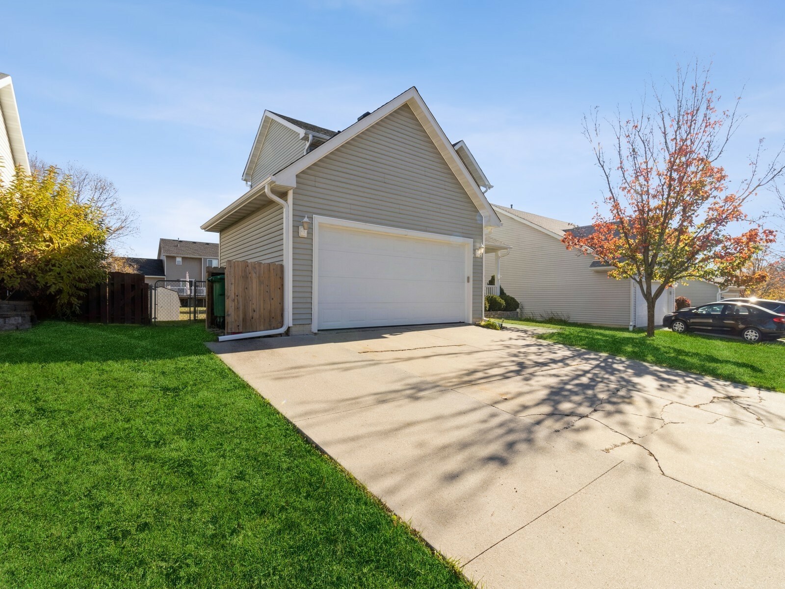 Property Photo:  3125 SW Legacy Circle  IA 50023 