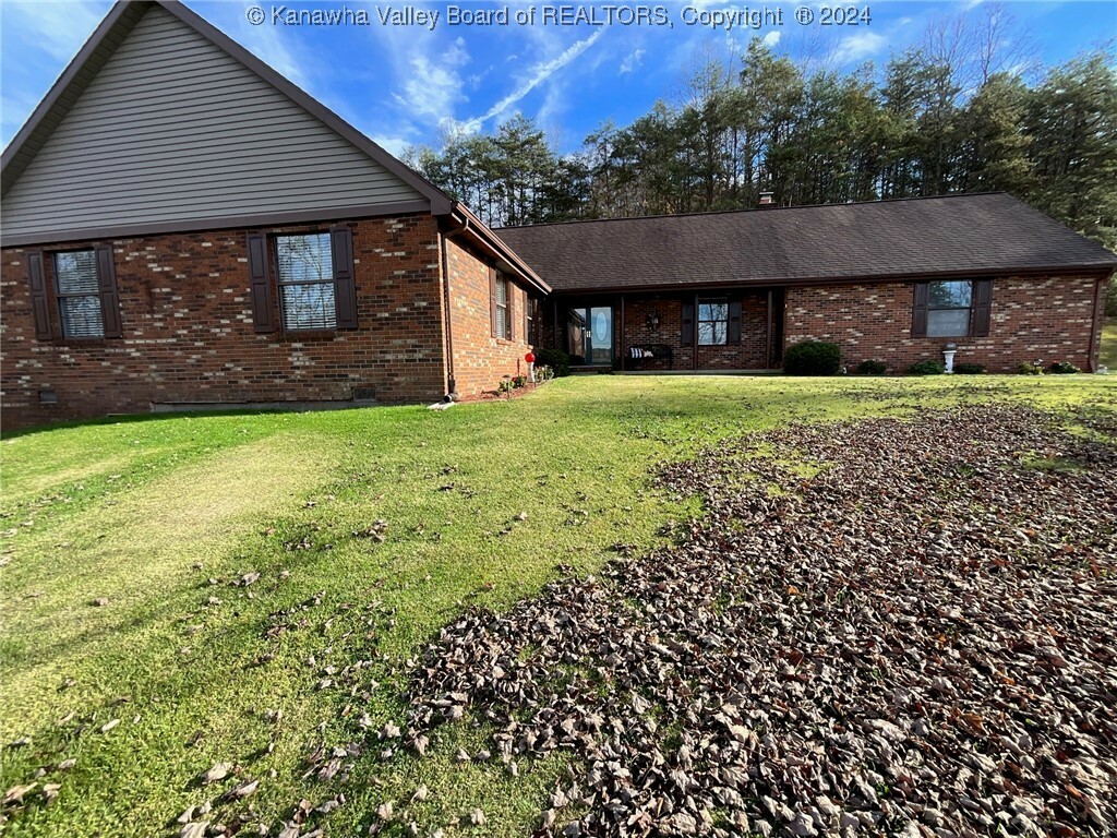 145 Grandview Estates Road  Clendenin WV 25045 photo