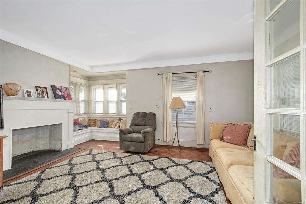 Property Photo:  17 Chestnut Hill Avenue  NY 10606 