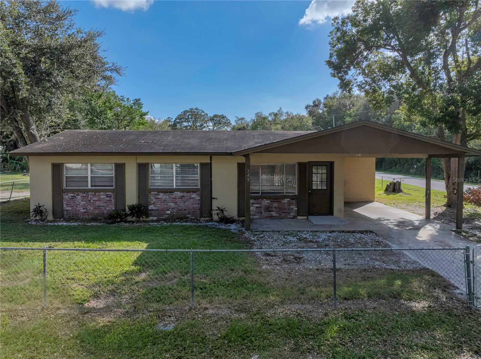 Property Photo:  745 4th Street  FL 33868 