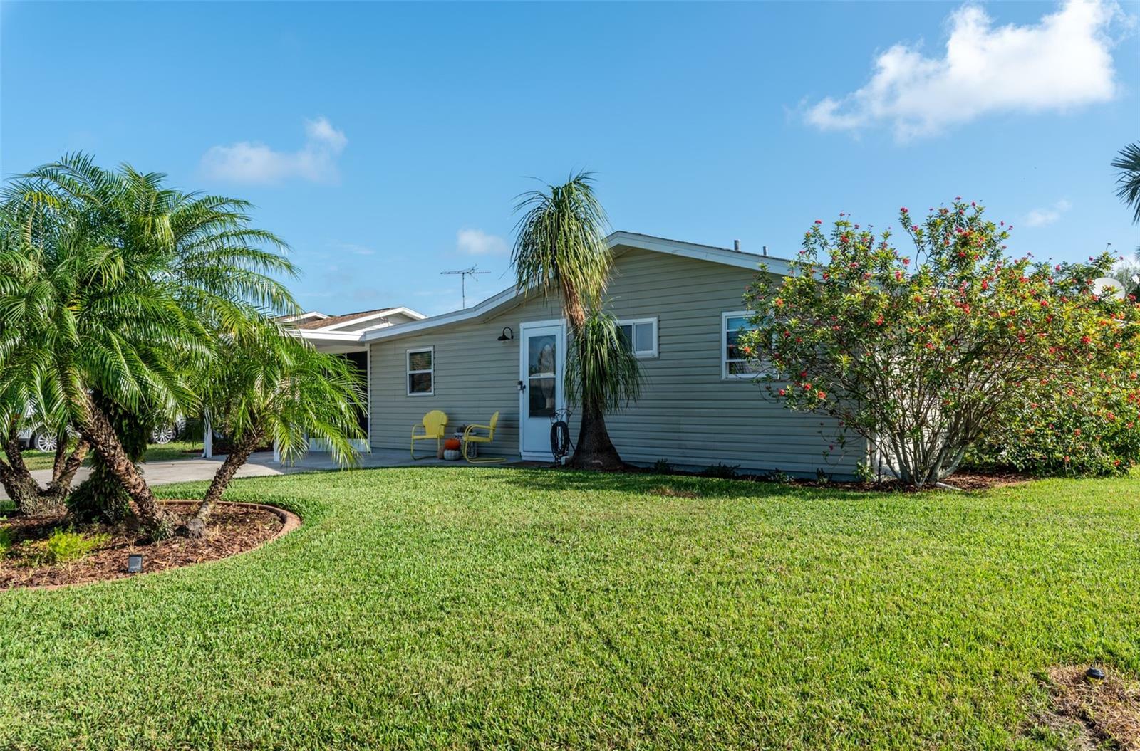 Property Photo:  26608 Bermuda Drive  FL 32778 