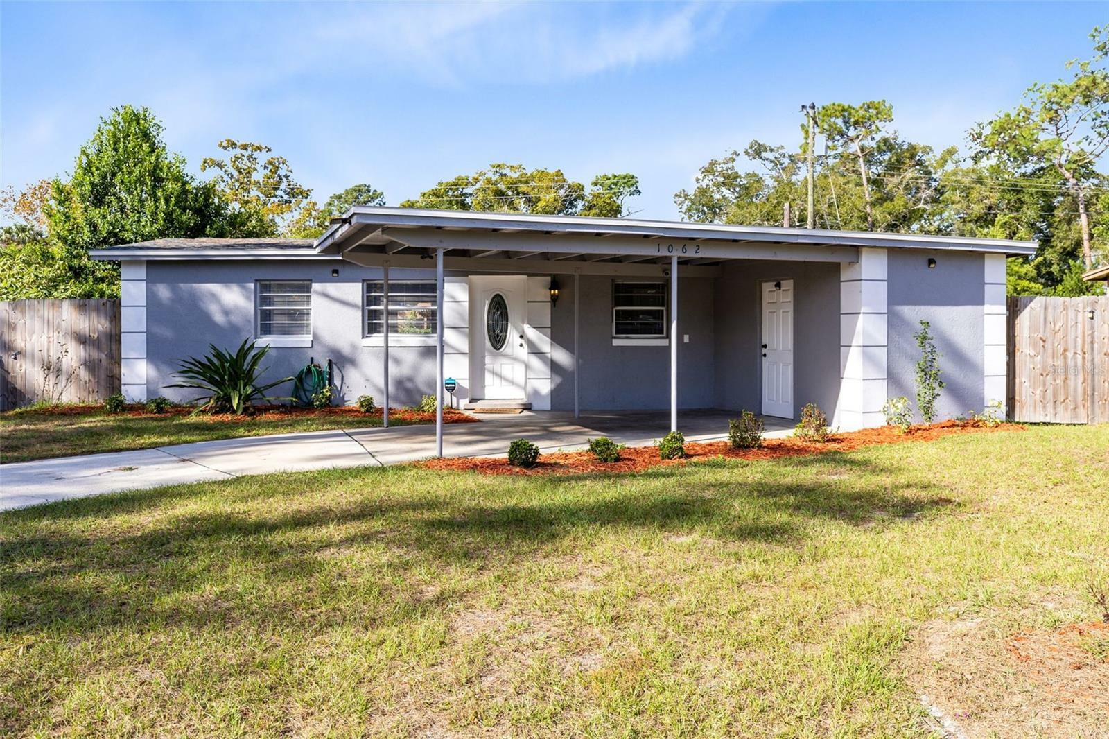 Property Photo: 1062 Reams Street FL 32750