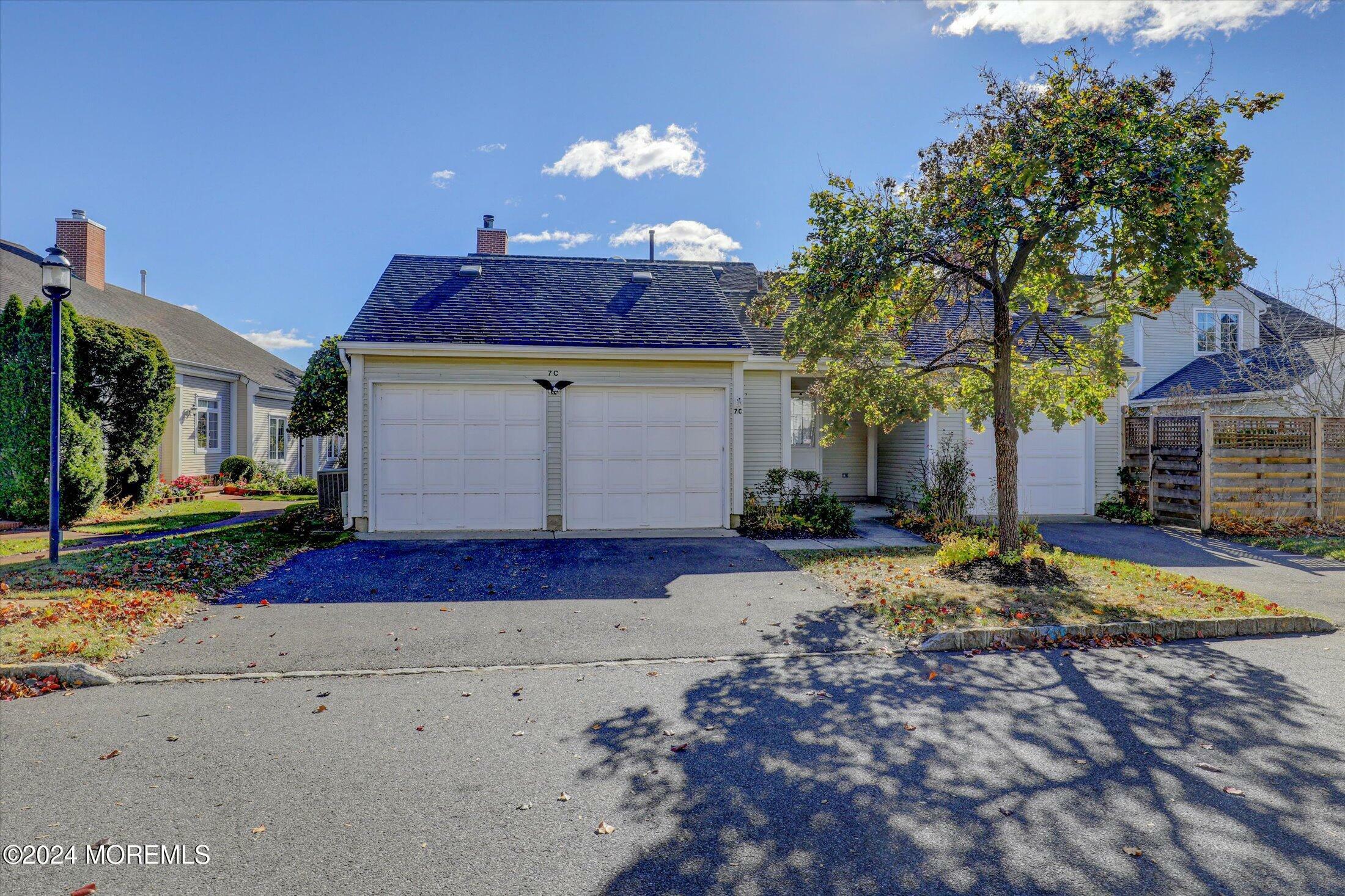 Property Photo:  7 Rutland Lane Unit C  NJ 08831 