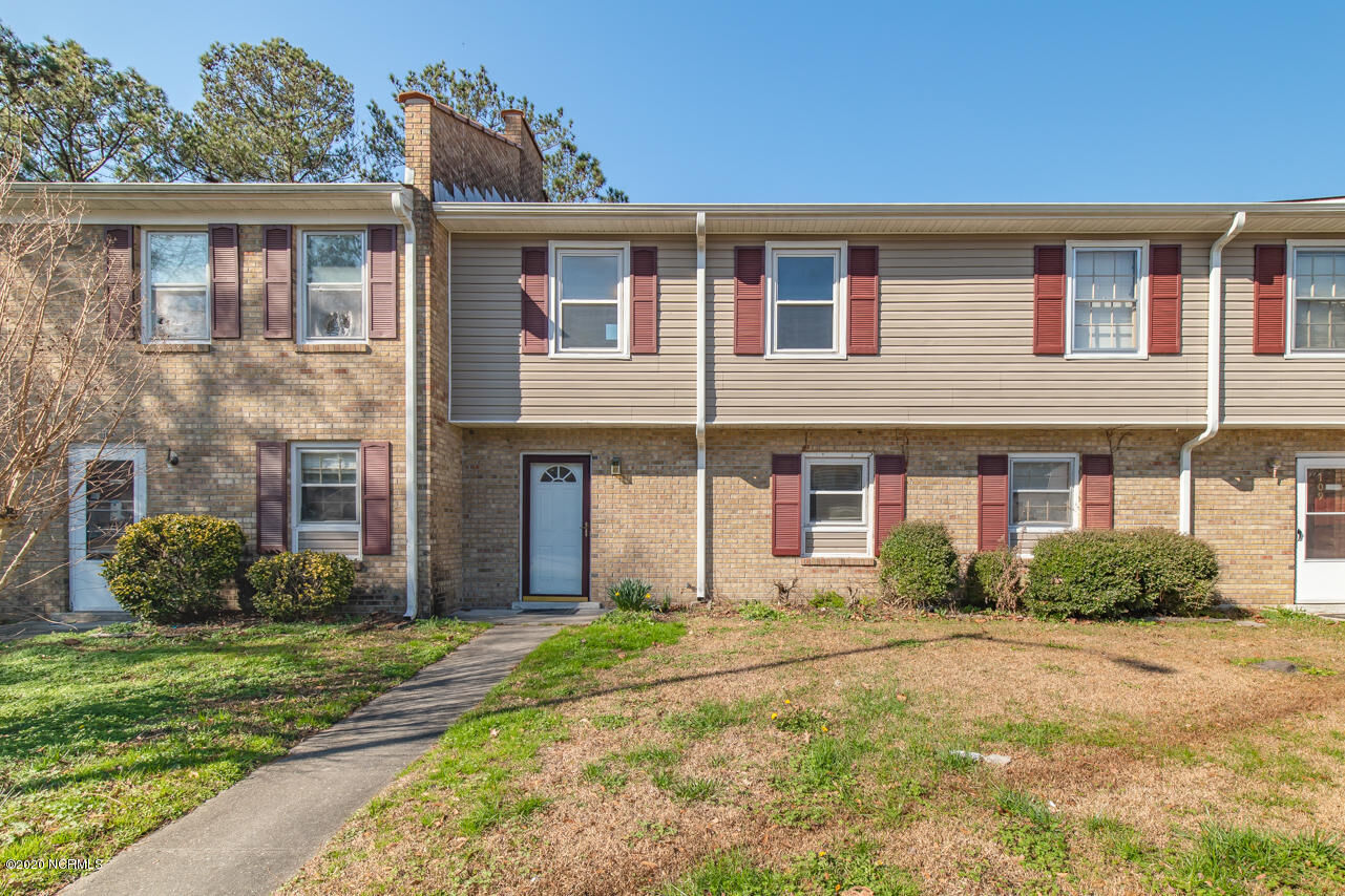 Property Photo: 107 Palace Circle NC 28546