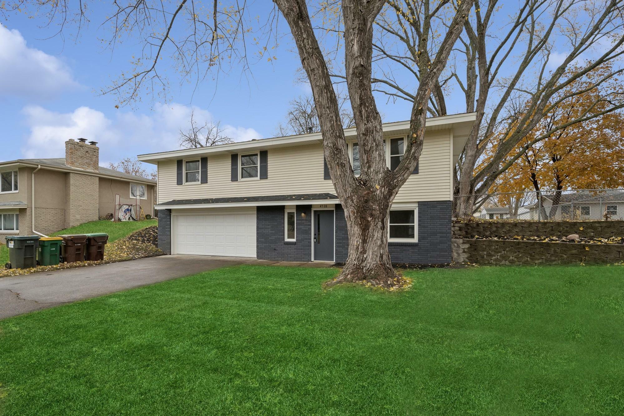 Property Photo:  4908 Yukon Avenue N  MN 55428 