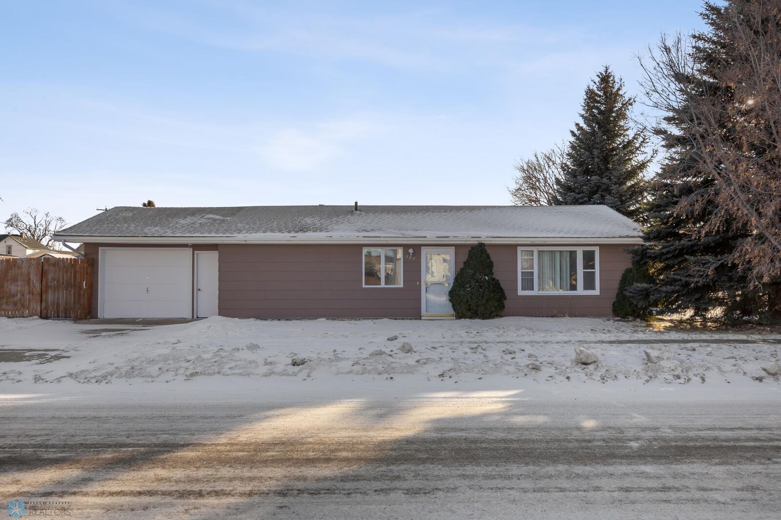 Property Photo:  202 2nd Avenue SE  MN 56514 