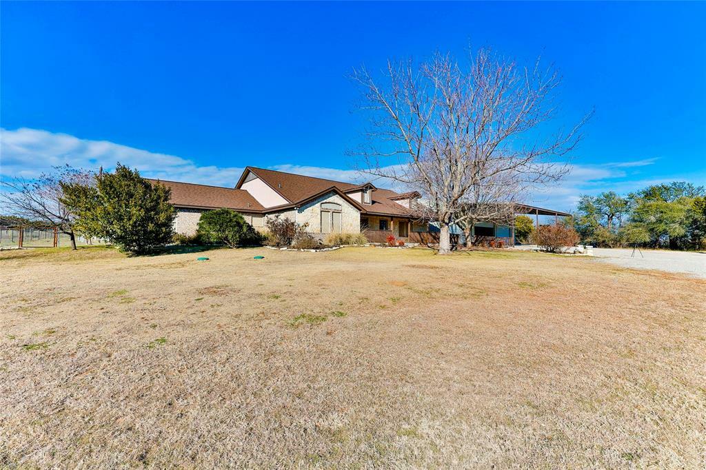 Property Photo: 1723 McClendon Road TX 76088