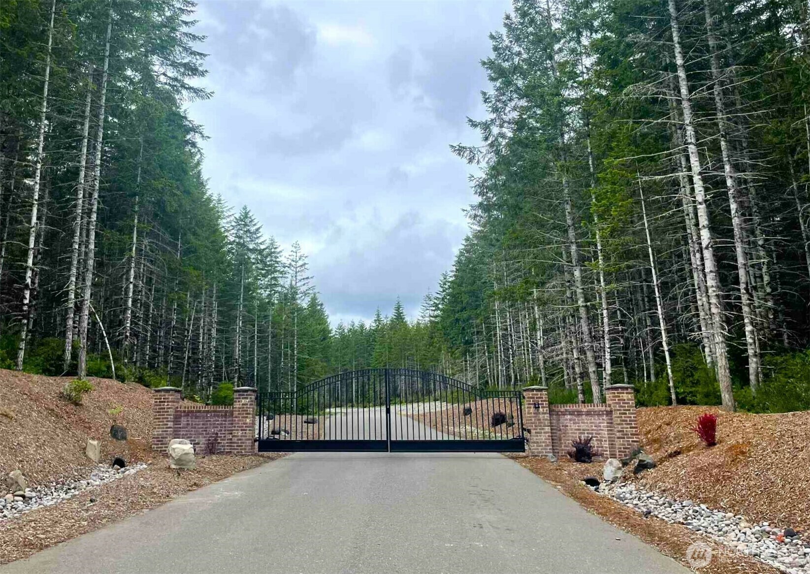 Property Photo: 701 W Clear Lake Drive WA 98584