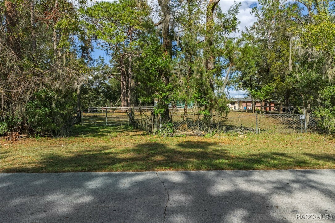 Property Photo:  8151 E Bayberry Lane  FL 34436 