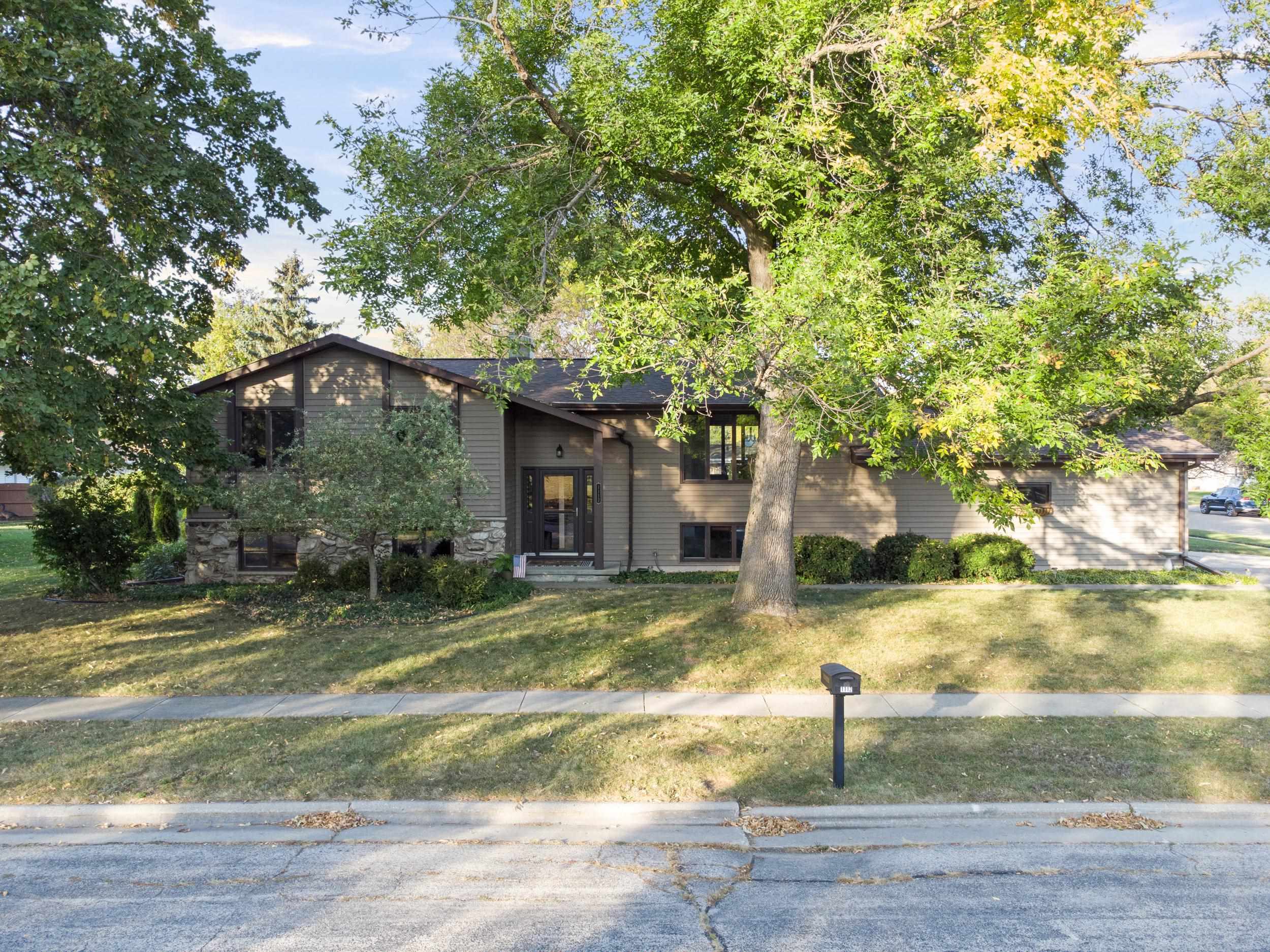 Property Photo:  1112 Visgro Street  WI 54952 