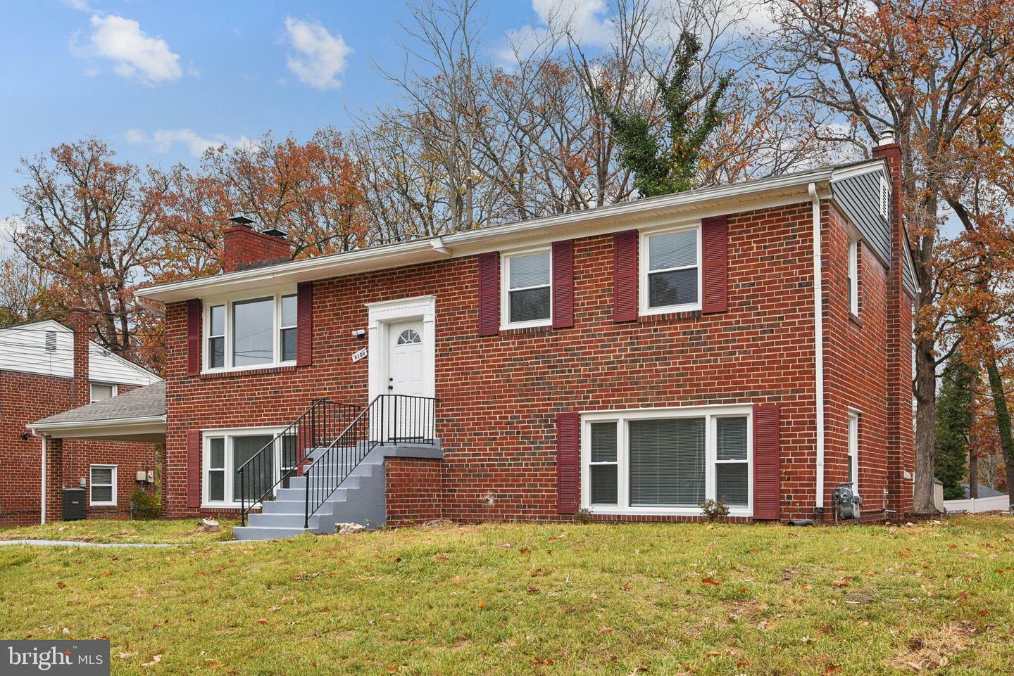 Property Photo:  9106 Doris Drive  MD 20744 