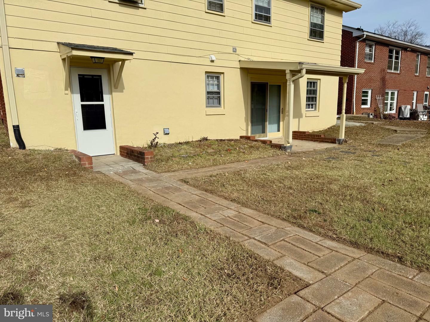 Property Photo:  1428 Payne Street B  VA 22401 