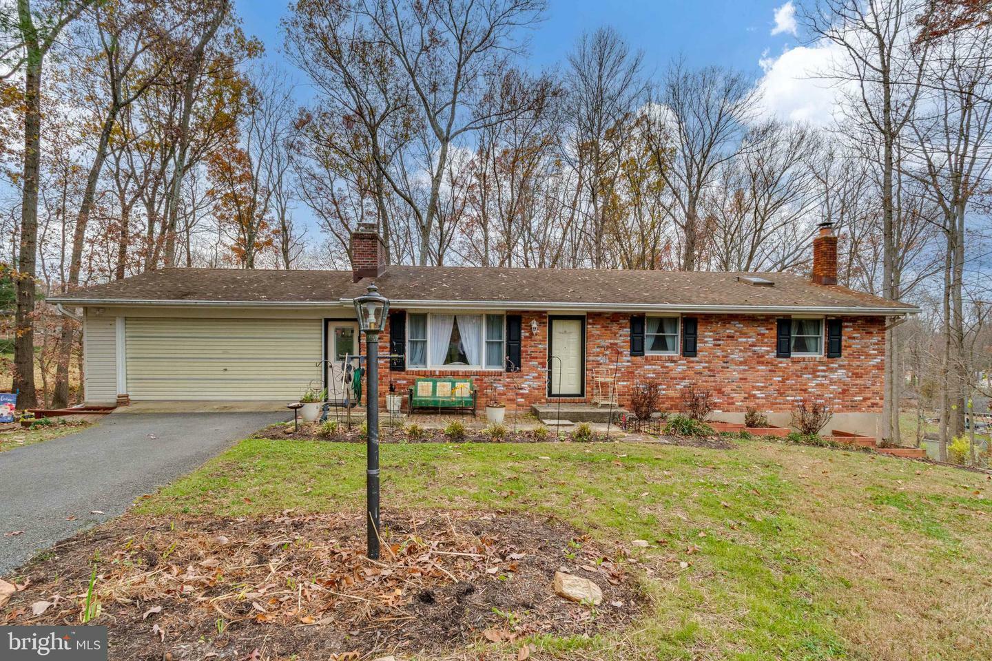 Property Photo:  5604 Woodhaven Court  MD 21784 