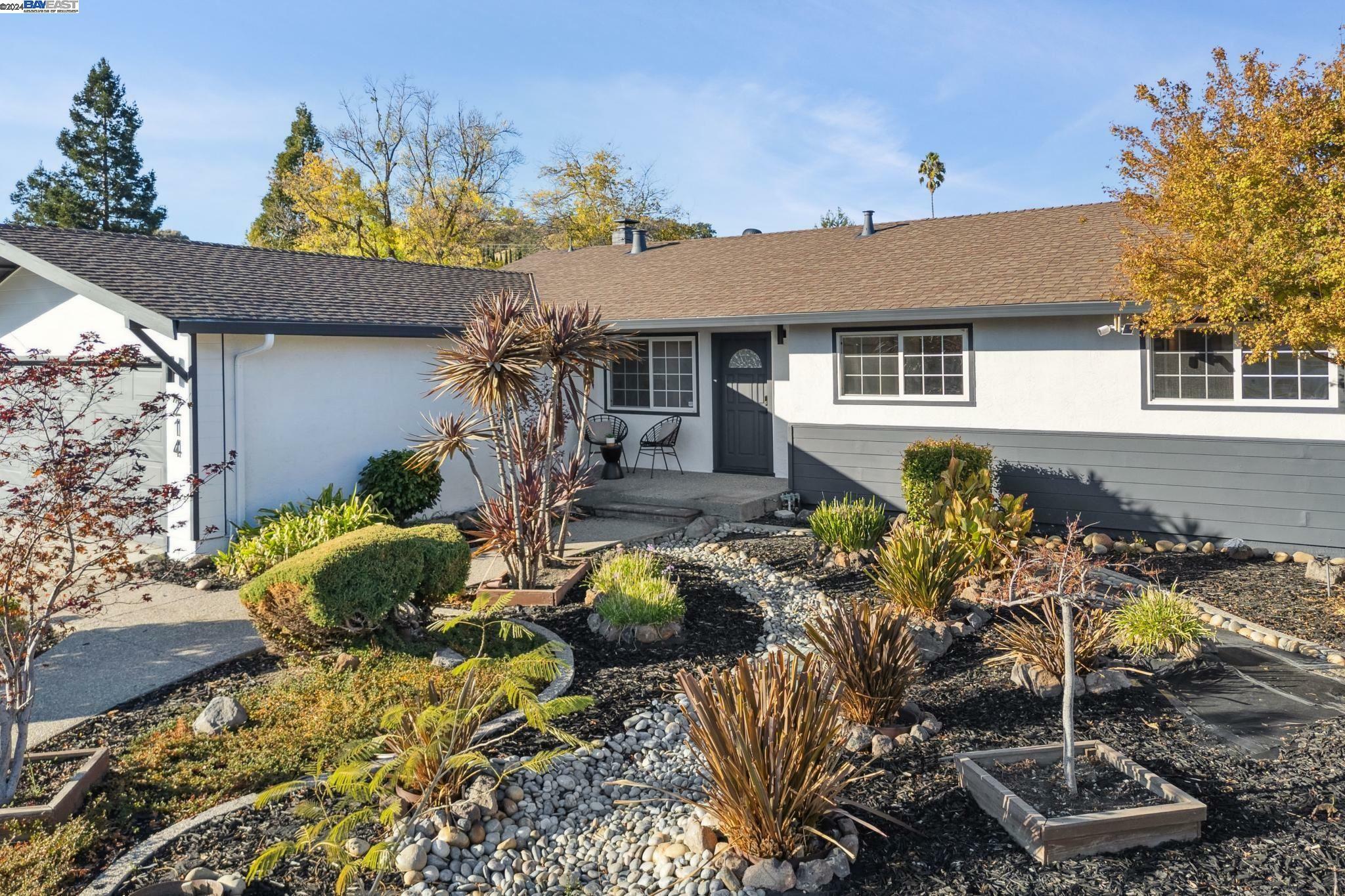 Property Photo:  214 Paula Ct  CA 94553 