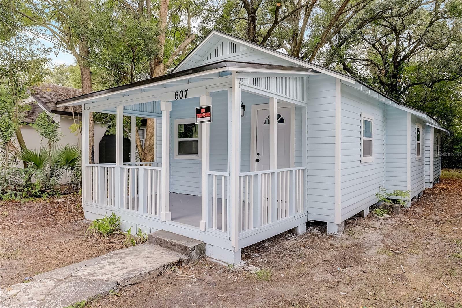 Property Photo:  607 Raleigh Street  FL 32805 