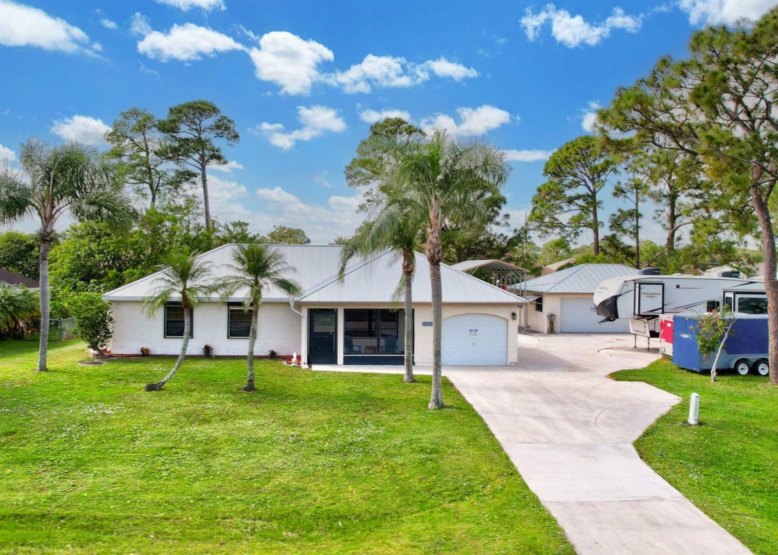 Property Photo: 2410 SW Bayshore Boulevard FL 34984