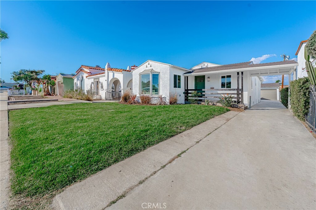 Property Photo:  3207 W 78th Place  CA 90043 