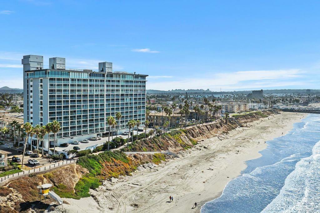 Property Photo:  4767 Ocean Boulevard 1008  CA 92109 