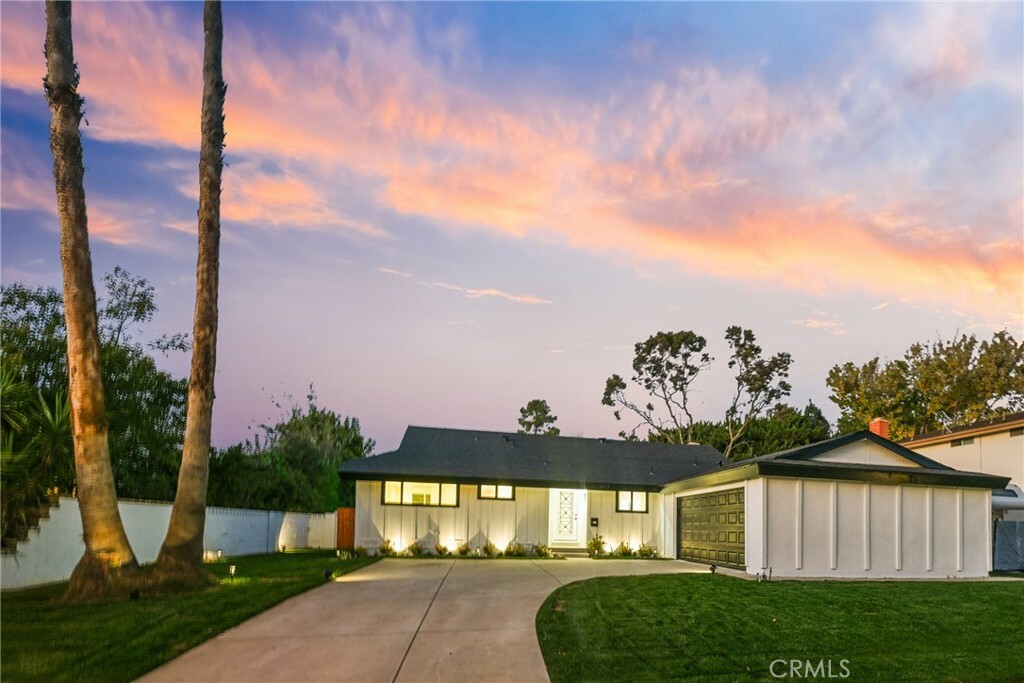 Property Photo:  3817 Hartung Court  CA 91320 