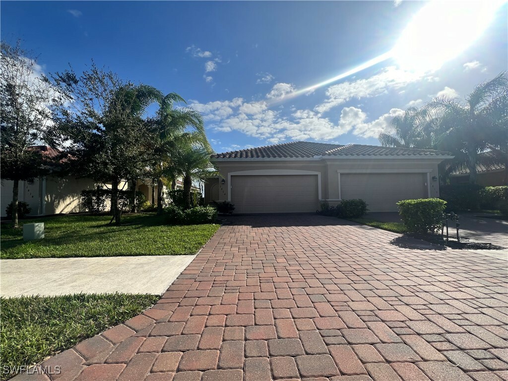 Property Photo:  1814 Alameda Drive  FL 34120 