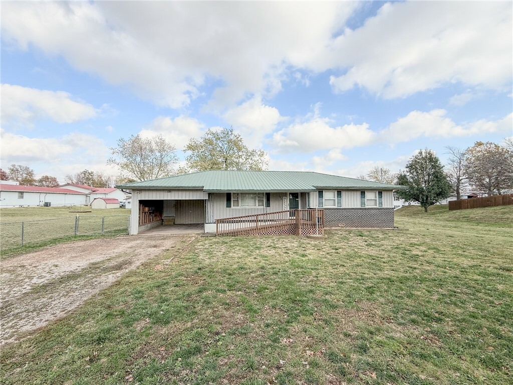 102 S Washburn Street  Exeter MO 65647 photo