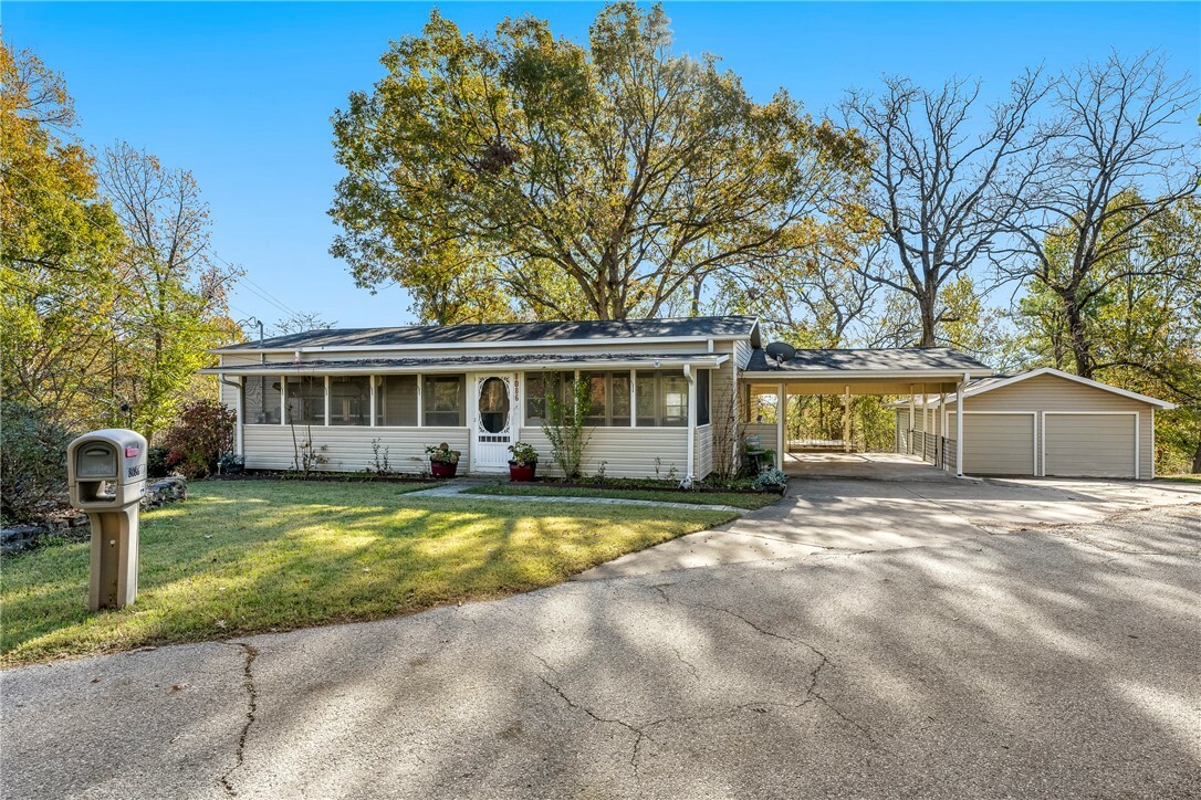 Property Photo:  8086 Chestnut Drive  AR 72756 