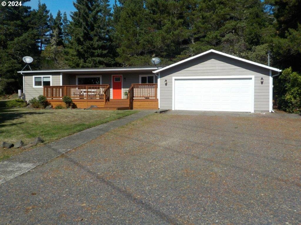 Property Photo:  5143 Heceta Beach Rd  OR 97439 